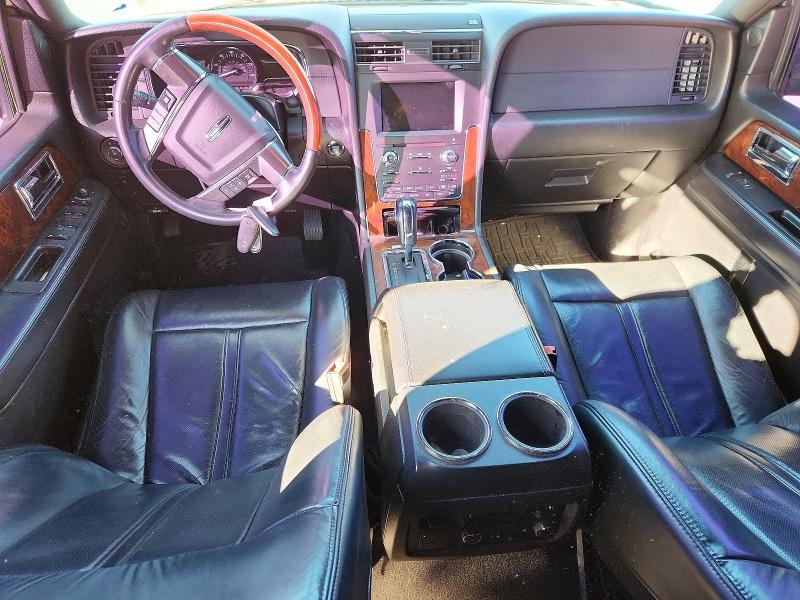 Photo 8 from auction – 2015 LINCOLN NAVIGATOR with VIN 5LMJJ2JT2FEJ10929