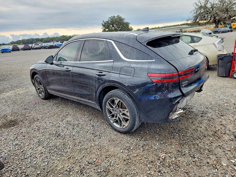Photo 2 from auction – 2022 GENESIS GV70 with VIN KMUMADTB8NU024143