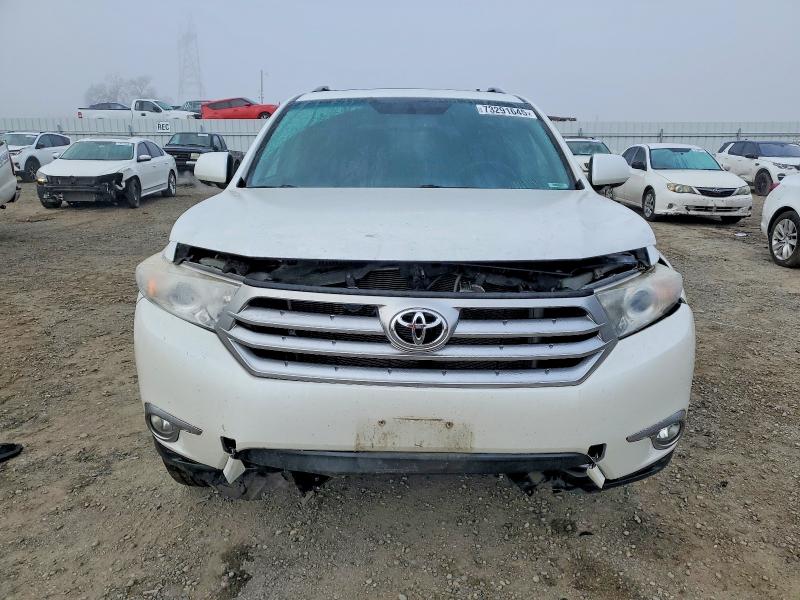 Photo 5 from auction – 2012 TOYOTA HIGHLANDER with VIN 5TDDK3EH0CS124024
