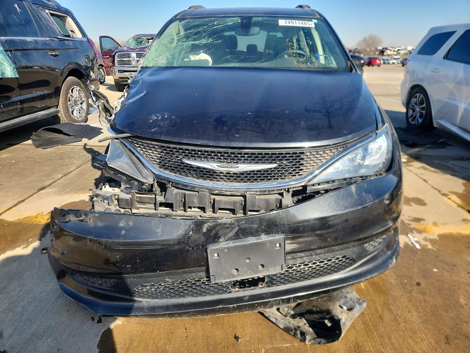 Photo 5 from auction – 2021 CHRYSLER VOYAGER with VIN 2C4RC1DG5MR532979
