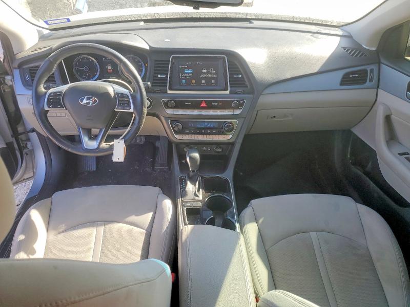 Photo 8 from auction – 2019 HYUNDAI SONATA LIM with VIN 5NPE34AF0KH818275