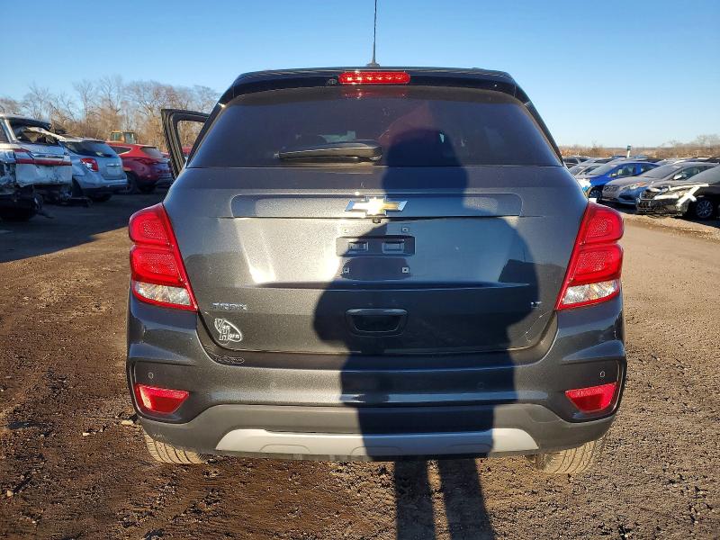 Photo 6 from auction – 2018 CHEVROLET TRAX with VIN 3GNCJLSB1JL153153