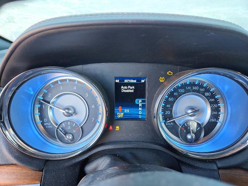 Photo 9 from auction – 2014 CHRYSLER 300C LUXUR with VIN 2C3CCASG7EH105923