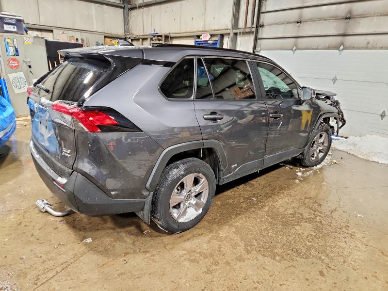 Photo 3 from auction – 2025 TOYOTA RAV4 XLE with VIN 2T3RWRFV7SW273187