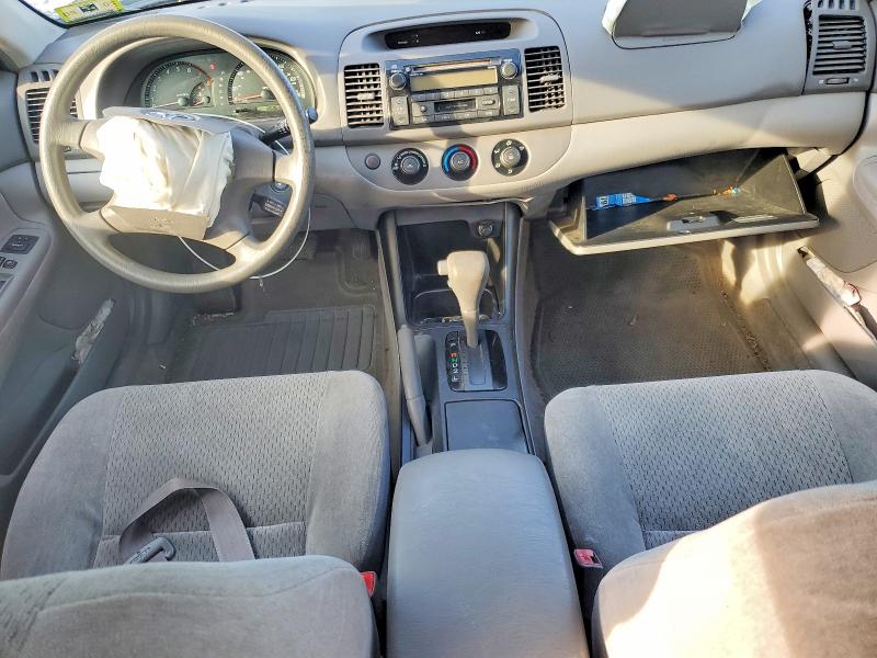 Photo 8 from auction – 2002 TOYOTA CAMRY LE with VIN JTDBE32K920047265