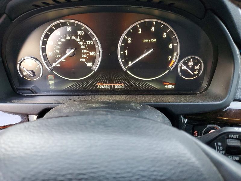 Photo 9 from auction – 2015 BMW X5 XDRIVE3 with VIN 5UXKR0C54F0K61371