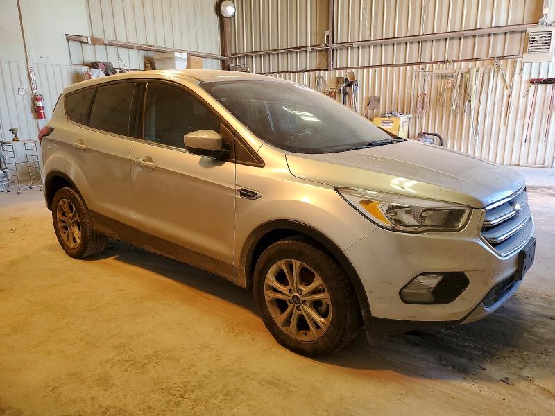 Photo 4 from auction – 2019 FORD ESCAPE SE with VIN 1FMCU0GD2KUB00943