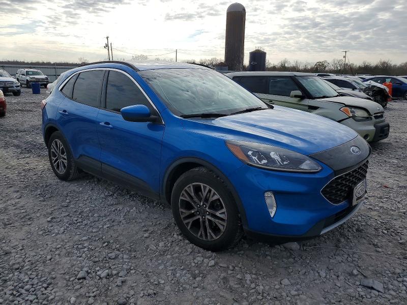 Photo 4 from auction – 2021 FORD ESCAPE with VIN 1FMCU0H65MUB06383