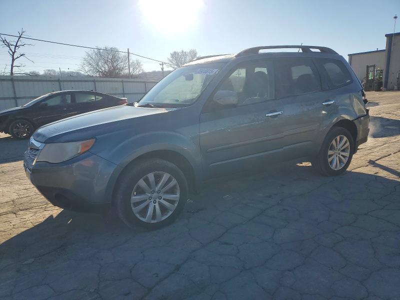 SUBARU FORESTER 2 2013 with VIN JF2SHADC6DH424948 - Photo from auction