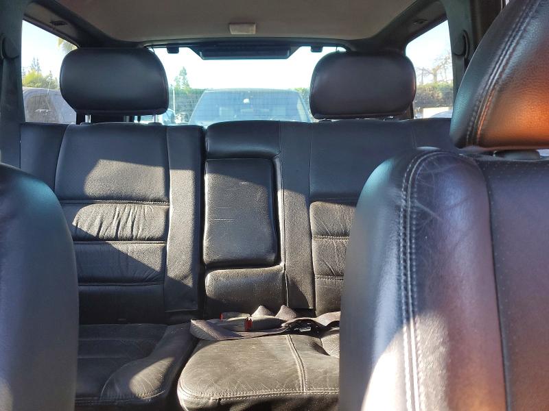 Photo 10 from auction – 2002 NISSAN PATHFINDER with VIN JN8DR09Y82W736348
