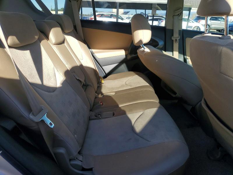 Photo 11 from auction – 2010 TOYOTA RAV4 with VIN JTMZF4DV3A5029743