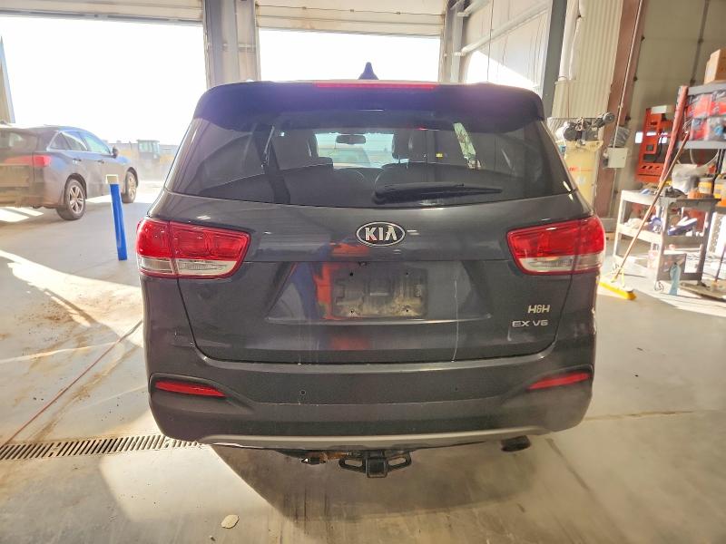 Photo 6 from auction – 2017 KIA SORENTO EX with VIN 5XYPHDA55HG312569