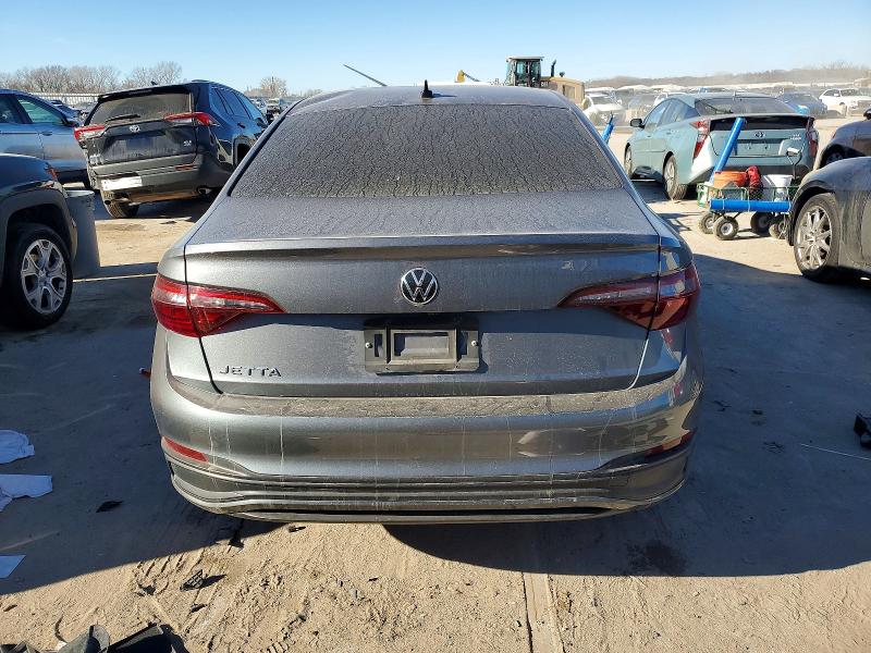 Photo 6 from auction – 2024 VOLKSWAGEN JETTA with VIN 3VW5M7BU1RM046236