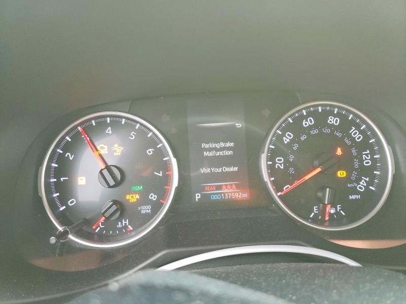 Photo 9 from auction – 2020 TOYOTA RAV4 XLE with VIN 2T3W1RFVXLC048590