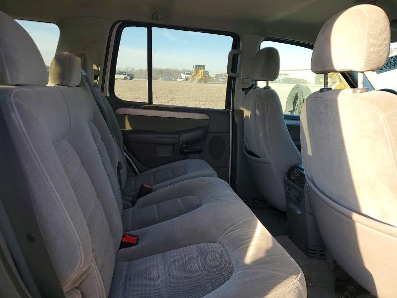 Photo 11 from auction – 2004 FORD EXPLORER X with VIN 1FMZU63K44UA44377