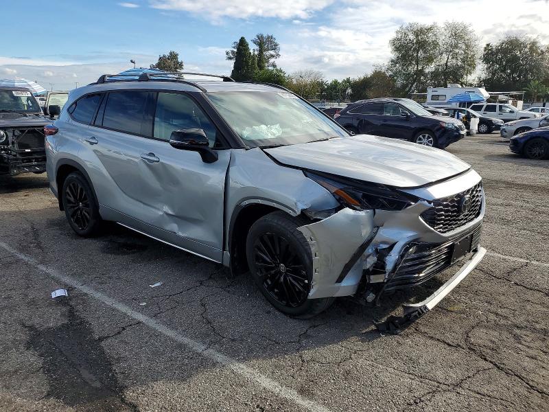 Photo 4 from auction – 2025 TOYOTA HIGHLANDER with VIN 5TDKDRBH9SS591479