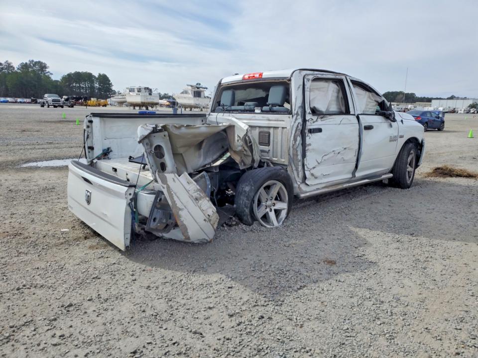 Photo 3 from auction – 2014 RAM 1500 with VIN 1C6RR6KT1ES237011