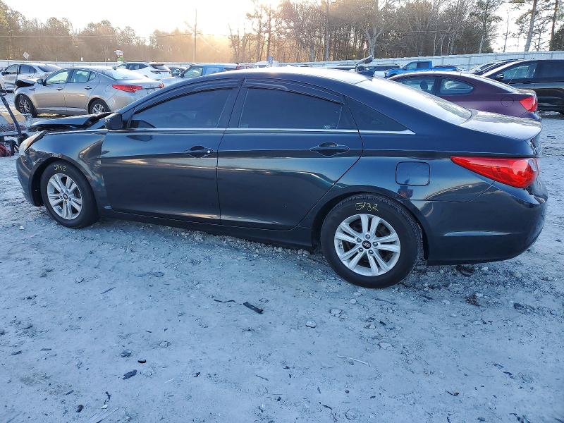 Photo 2 from auction – 2012 HYUNDAI SONATA with VIN 5NPEB4AC9CH418841