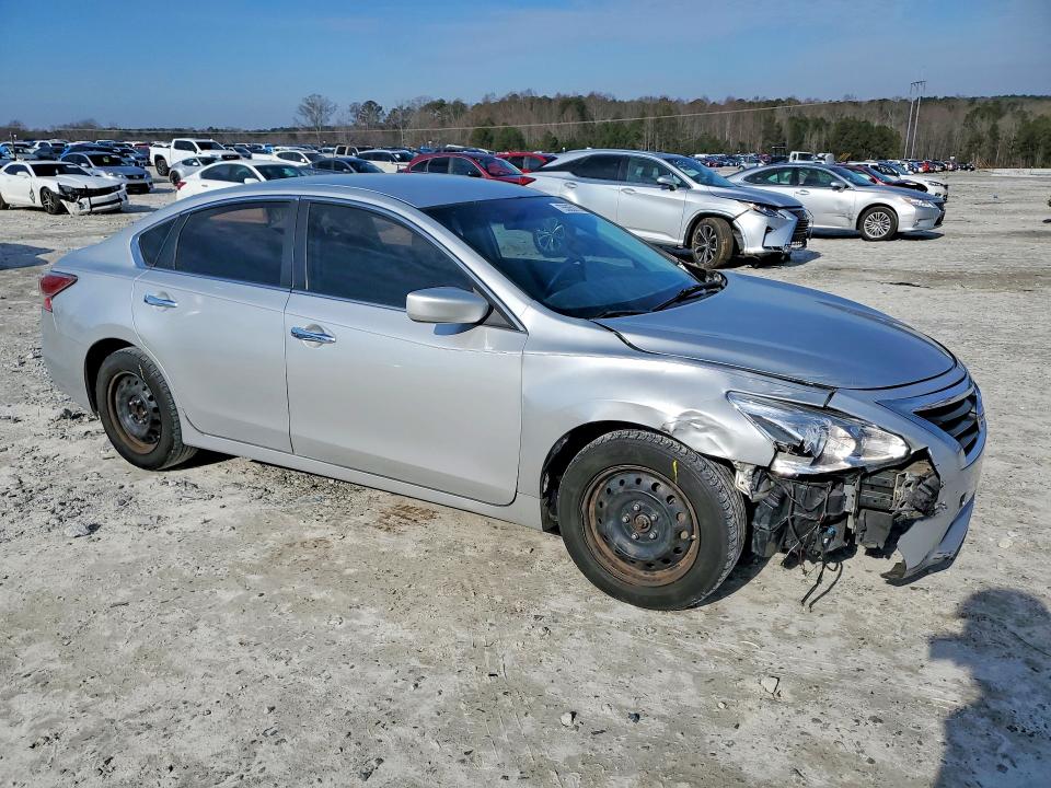 Photo 4 from auction – 2015 NISSAN ALTIMA with VIN 1N4AL3AP1FC249414