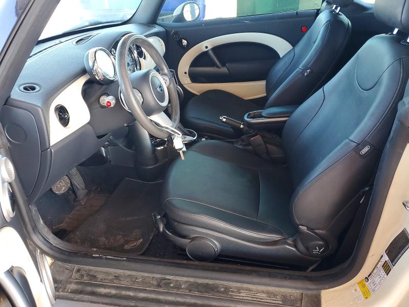 Photo 7 from auction – 2008 MINI COOPER with VIN WMWRF335X8TG18967