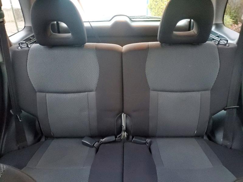 Photo 10 from auction – 2004 TOYOTA RAV4 with VIN JTEHD20V146005219