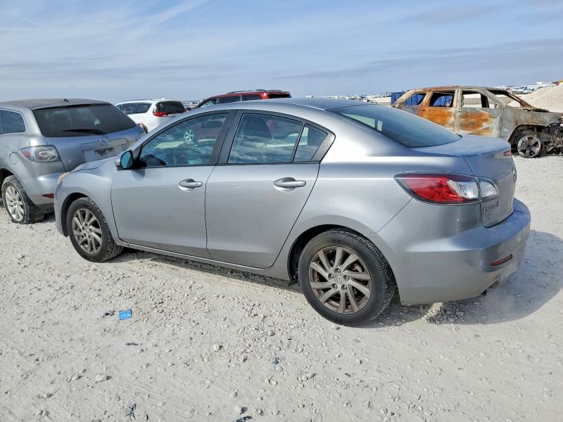 Photo 2 from auction – 2012 MAZDA 3 I with VIN JM1BL1V70C1533413