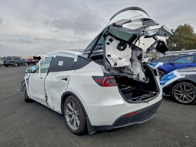 Foto 2 de la subasta – 2023 TESLA MODEL Y con VIN 7SAYGDEE1PF624219
