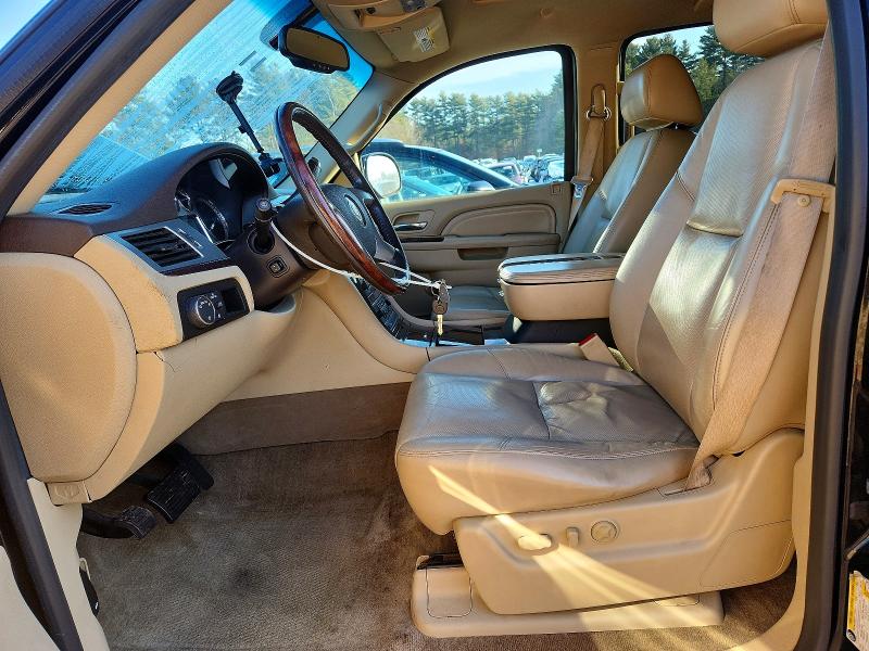 Photo 7 from auction – 2010 CADILLAC ESCALADE with VIN 1GYUKAEF7AR103163