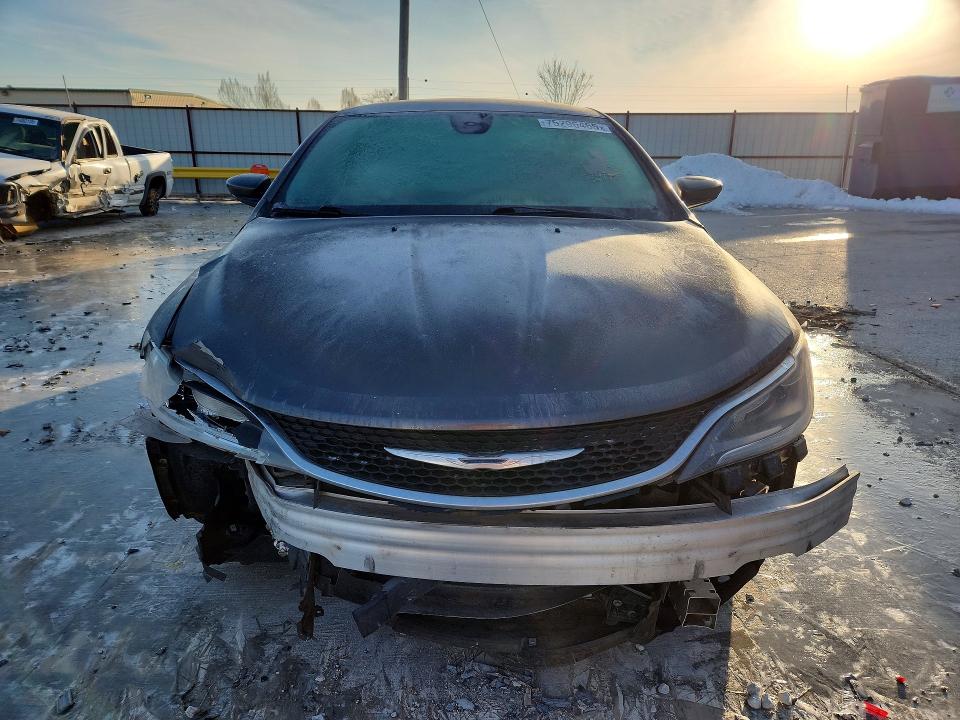 Photo 5 from auction – 2016 CHRYSLER 200 with VIN 1C3CCCABXGN104910