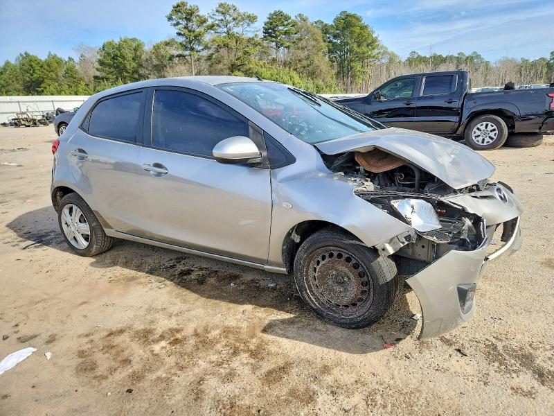 Photo 4 from auction – 2012 MAZDA MAZDA2 with VIN JM1DE1KY5C0135023
