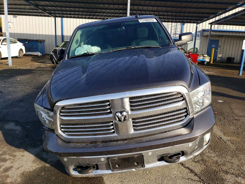 Photo 5 from auction – 2017 RAM 1500 SLT with VIN 3C6RR7LT0HG565701