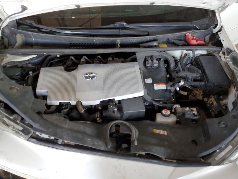 Photo 11 from auction – 2017 TOYOTA PRIUS with VIN JTDKARFU3H3042466