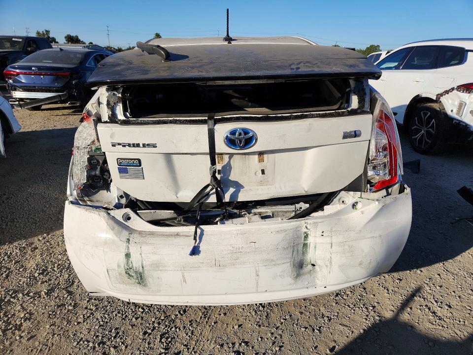 Photo 6 from auction – 2013 TOYOTA PRIUS with VIN JTDKN3DU4D5608024
