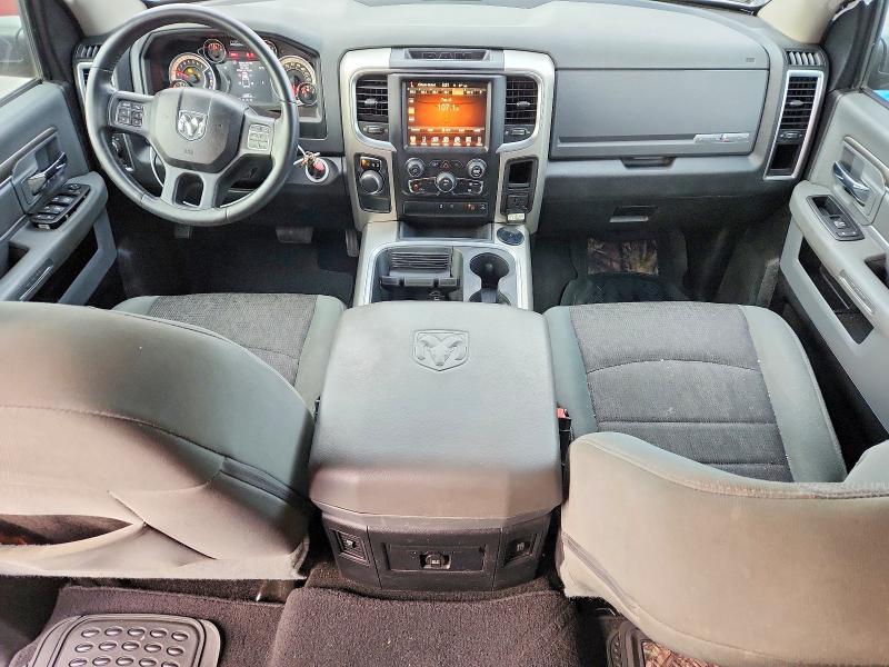 Photo 8 from auction – 2016 RAM 1500 with VIN 1C6RR6LT9GS148062
