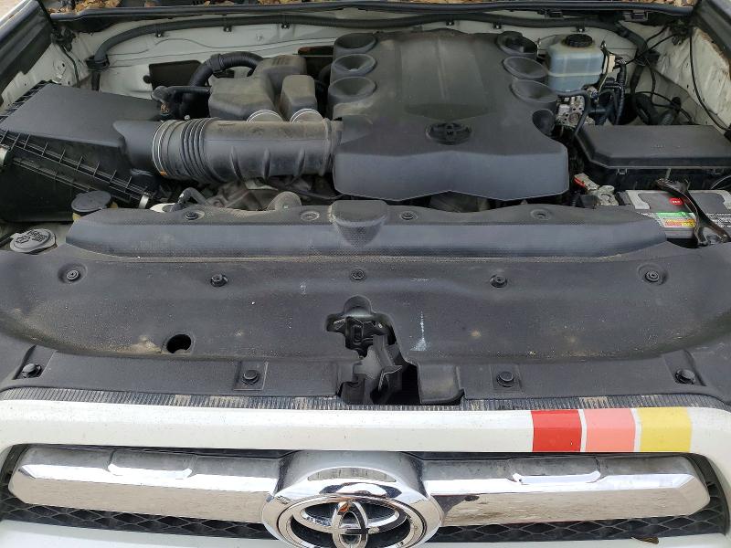 Photo 12 from auction – 2011 TOYOTA 4RUNNER SR with VIN JTEZU5JRXB5018156