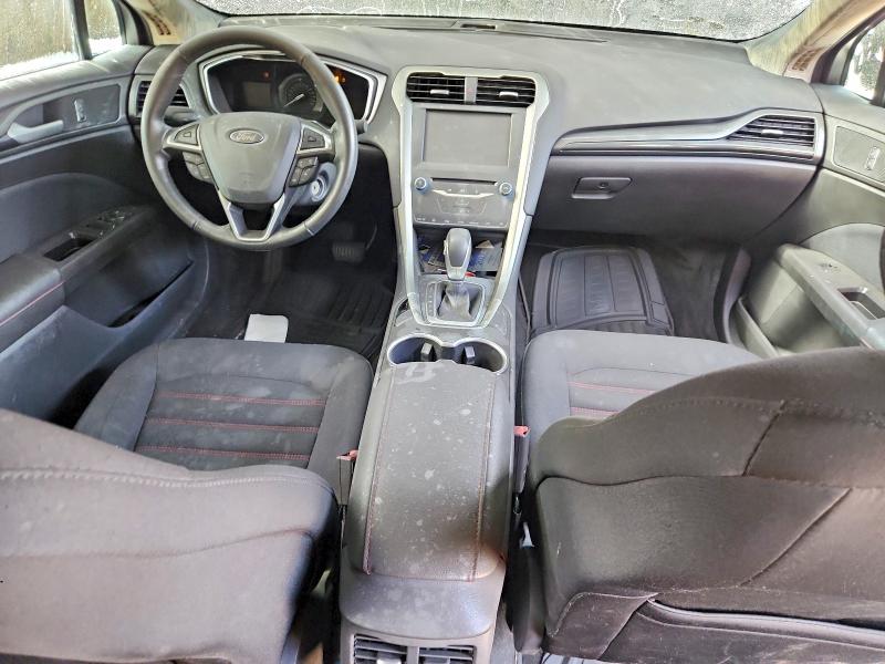 Photo 8 from auction – 2015 FORD FUSION SE with VIN 3FA6P0HD7FR177835