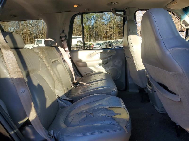 Photo 11 from auction – 2001 FORD EXPEDITION with VIN 1FMEU15L01LA55675