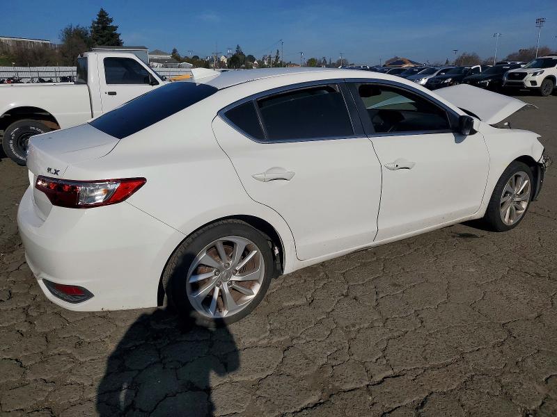 Photo 3 from auction – 2017 ACURA ILX with VIN 19UDE2F71HA010725