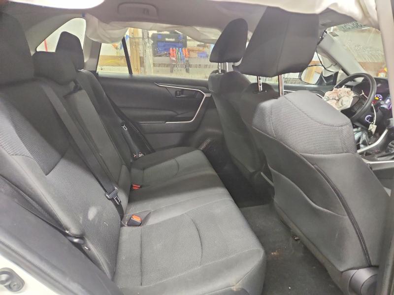 Photo 11 from auction – 2021 TOYOTA RAV4 LE with VIN 2T3F1RFV4MC170525