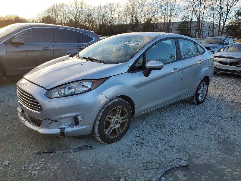 FORD FIESTA SE 2018 with VIN 3FADP4BJXJM101934 - Photo from auction