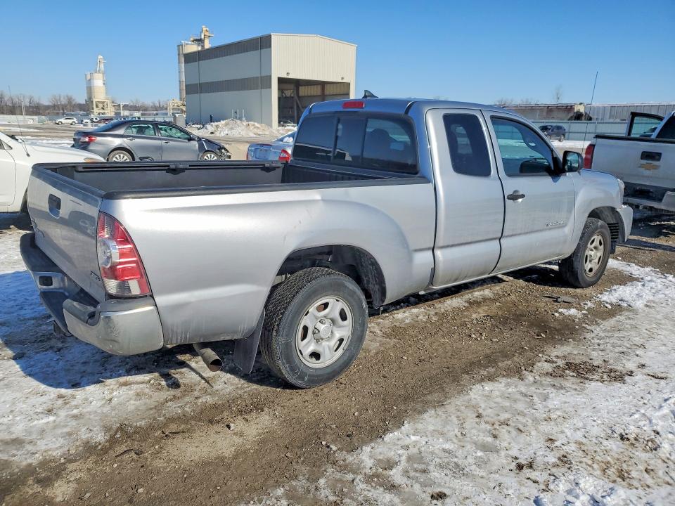 Photo 3 from auction – 2014 TOYOTA TACOMA ACC with VIN 5TFTX4CN2EX038481