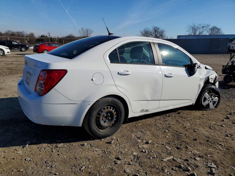 Photo 3 from auction – 2014 CHEVROLET SONIC LS with VIN 1G1JA5SG4E4161811