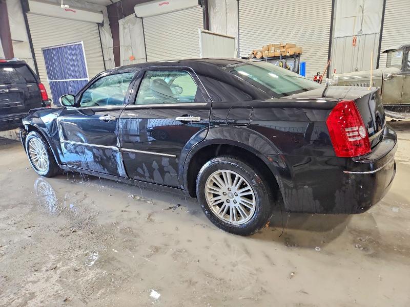 Photo 2 from auction – 2010 CHRYSLER 300 with VIN 2C3CA1CV9AH329286