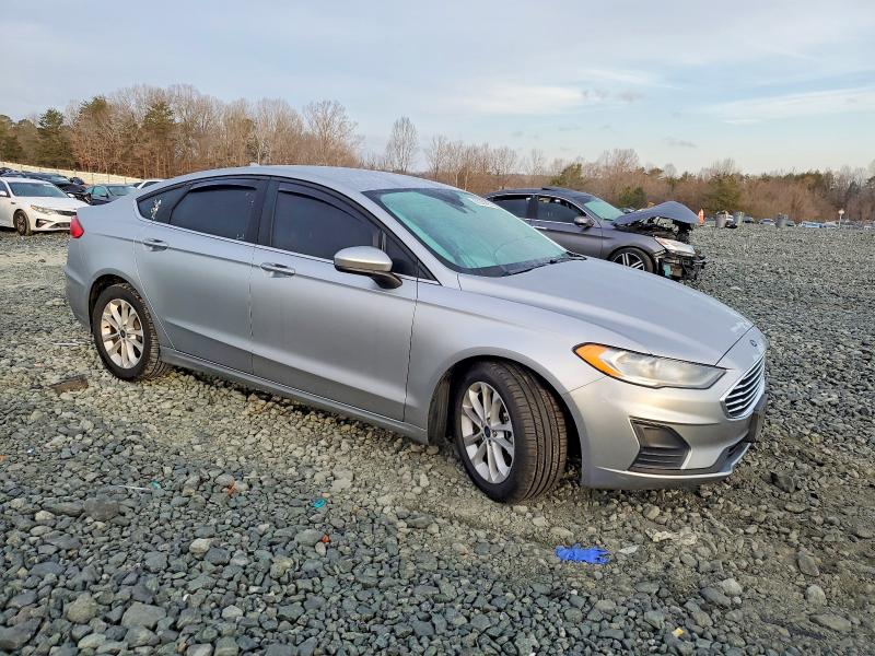 Photo 4 from auction – 2020 FORD FUSION SE with VIN 3FA6P0HD0LR257571