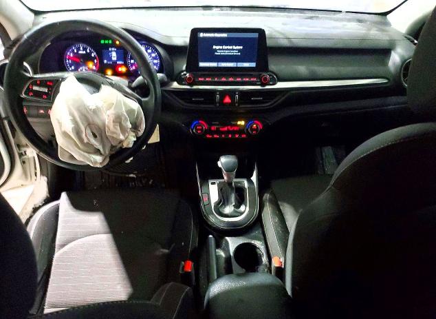 Photo 8 from auction – 2019 KIA FORTE with VIN 3KPF34AD7KE022419