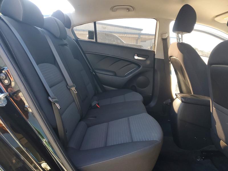 Photo 10 from auction – 2017 KIA FORTE LX with VIN 3KPFL4A78HE023727