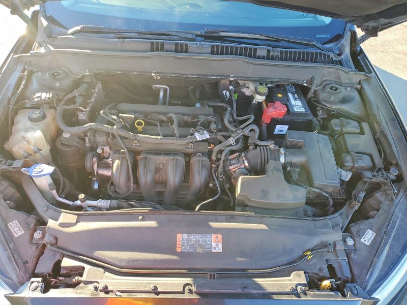 Photo 11 from auction – 2016 FORD FUSION S with VIN 3FA6P0G74GR187719