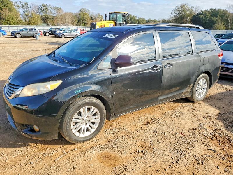 Photo 1 from auction – 2013 TOYOTA SIENNA with VIN 5TDYK3DC9DS289627