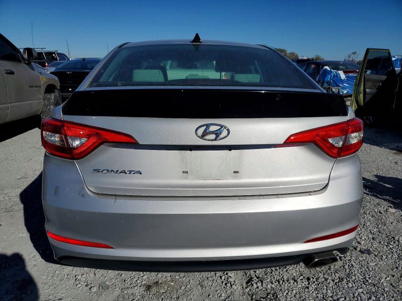 Photo 6 from auction – 2016 HYUNDAI SONATA SE with VIN 5NPE24AF3GH270766