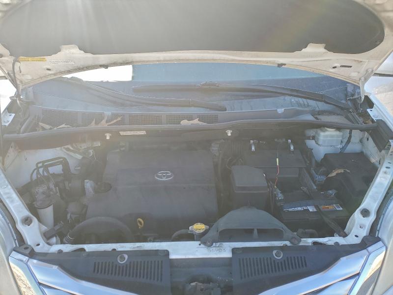 Photo 12 from auction – 2012 TOYOTA SIENNA XLE with VIN 5TDDK3DC2CS044133